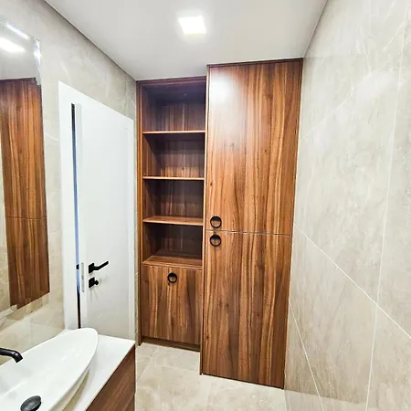 Urban Art Retreat By Belmont Realty * Zadar