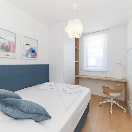 Urban Art Retreat By Belmont Realty * Ζαντάρ